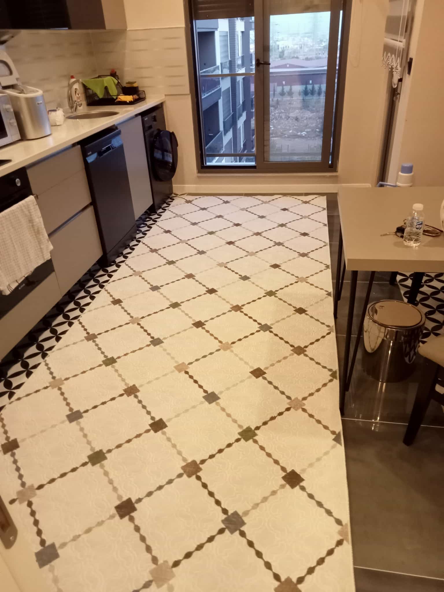 Empoz Kaymaz Halı Antalya - Kaymaz Taban Teknolojisi